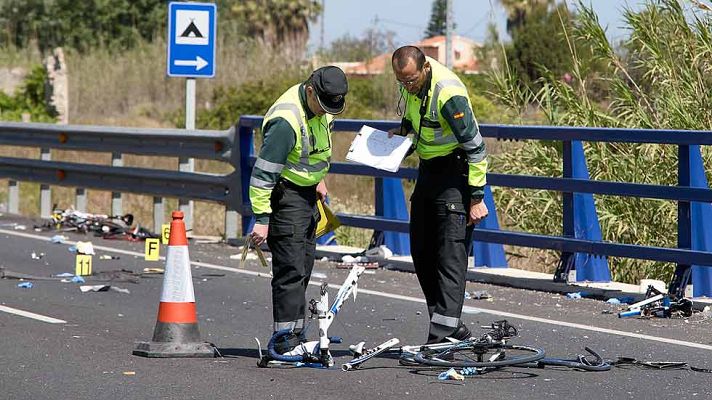 Dos ciclistas muertos y tres heridos al ser arrollados
