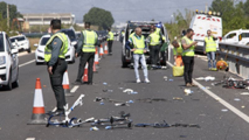 Dos ciclistas muertos y tres heridos graves al ser atropellados por una conductora en Oliva