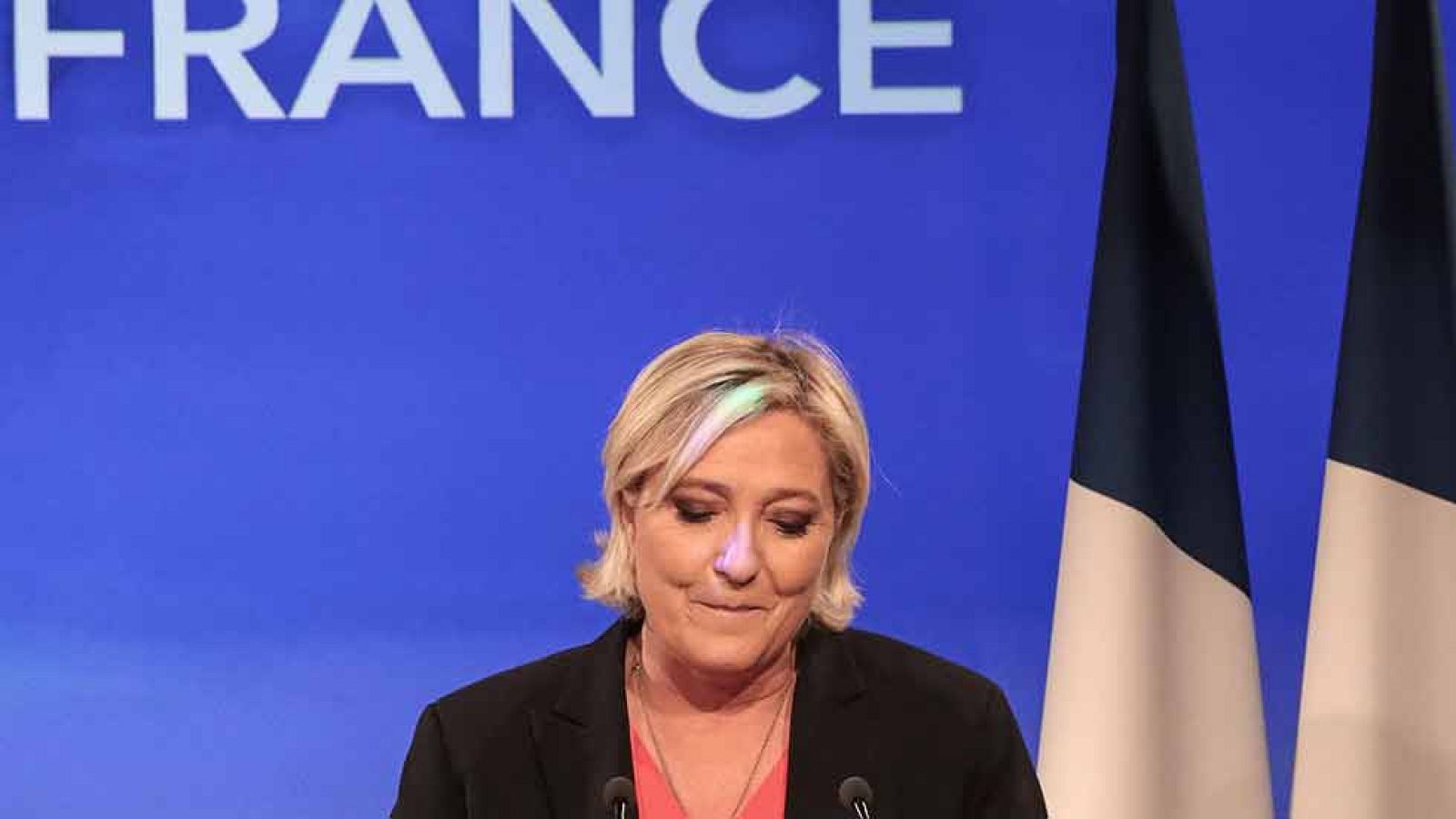 Le Pen reconoce su derrota frente a Macron y anuncia una reforma de su partido
