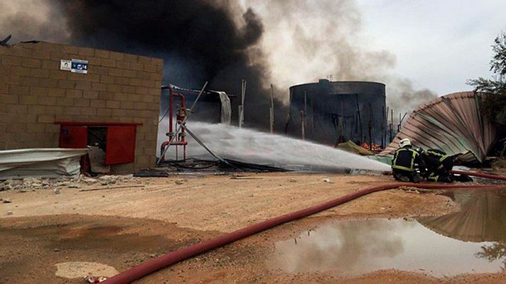 Telediario 1 - La Guardia Civil sigue investigando las causas de la explosión en una nave de Arganda