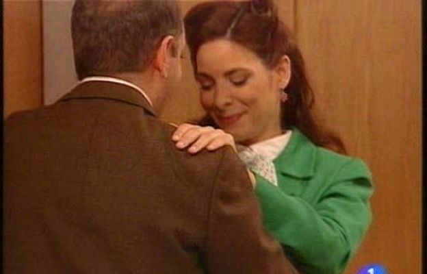 Amar en tiempos revueltos - José María, pareja de baile de Clem