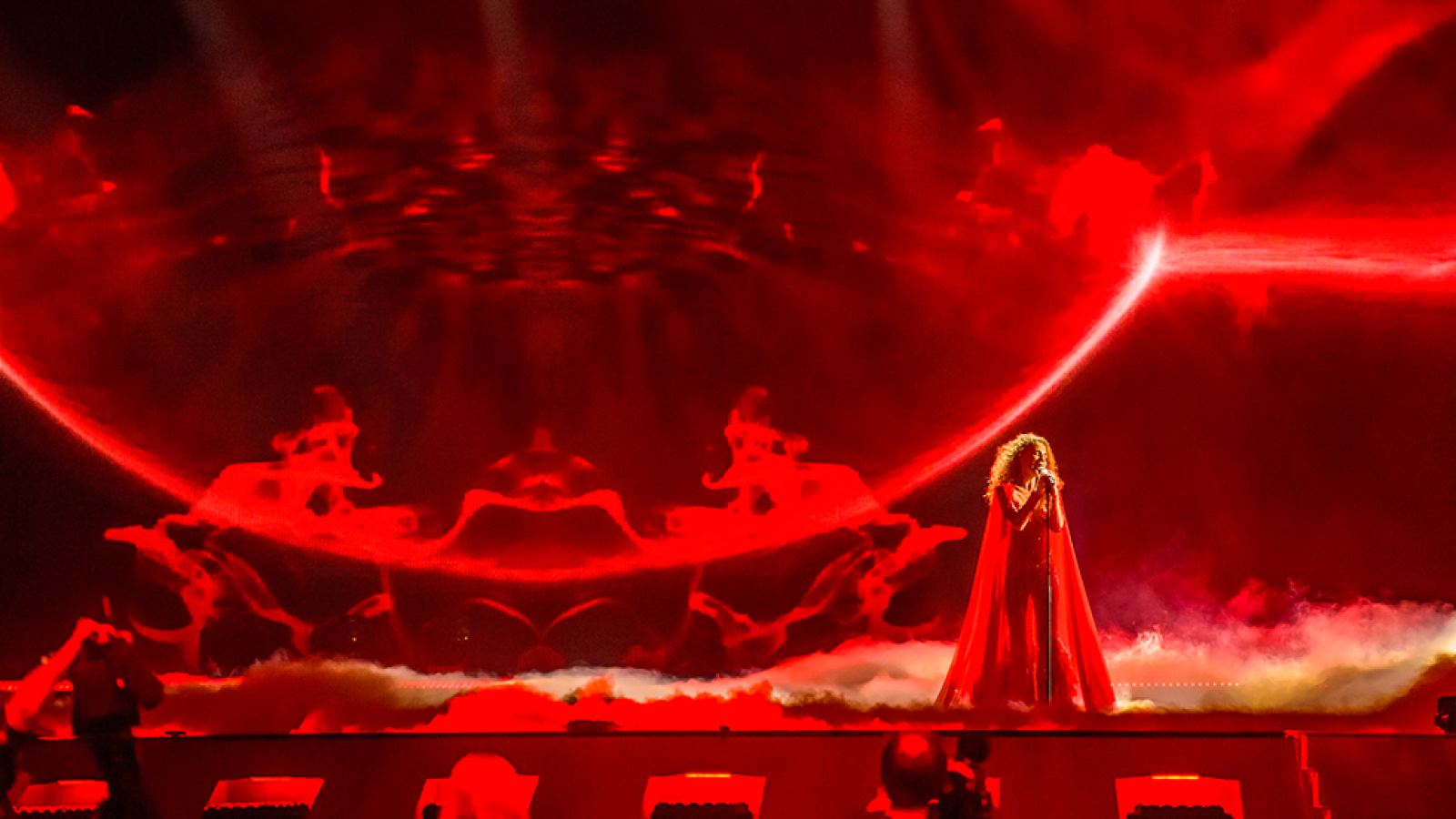 Eurovisión 2017 - Georgia: Tako Gachechiladze canta "Keep the Faith"