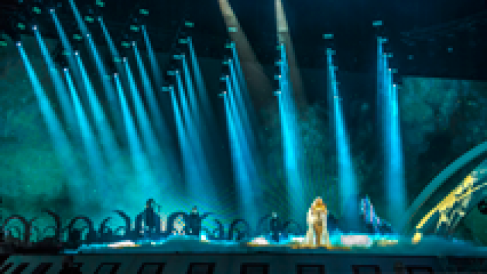 Eurovisión - Albania: Lindita canta "World"