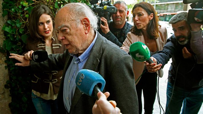 Telediario 1 - Jordi Pujol guarda silencio tras conocerse el lenguaje en clave que utilizó su mujer para mover fondos en Andorra