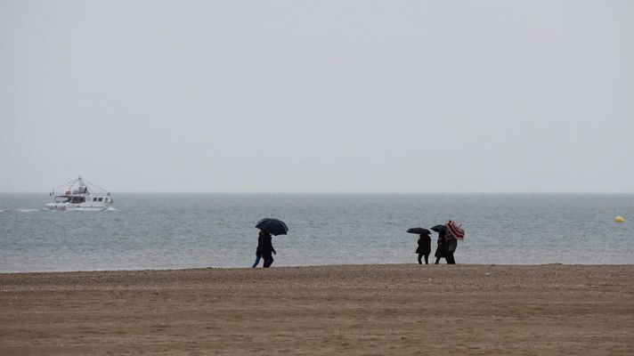 El tiempo - El viento, la lluvia y el oleaje ponen en riesgo a cinco provincias