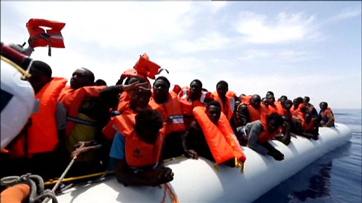 Telediario 1 - Polémica en Italia por la sospecha de fraude y lucro personal de algunas ONG