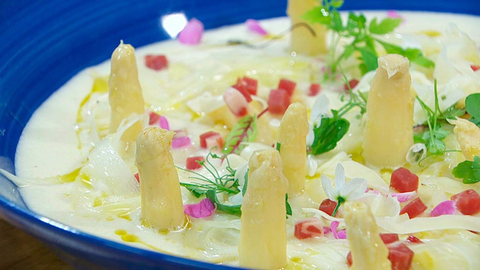 Torres en la cocina - Ensalada de espárragos blancos