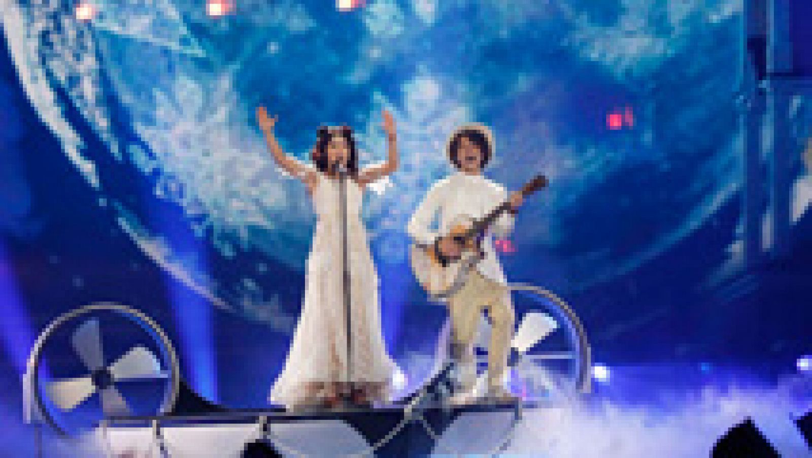 Actuación de Naviband (Bielorrusia) en la segunda semifinal de Eurovisión 2017. 