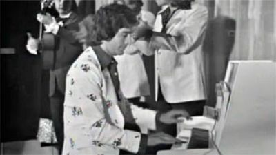  CHACHO "Usted abus�" (Voces a 45, 1976)