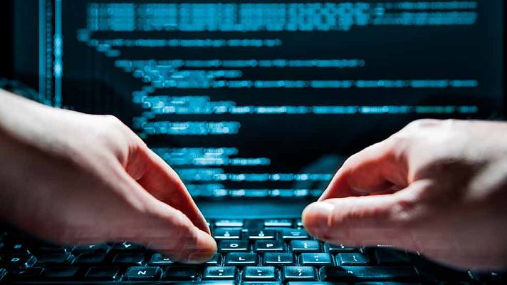 Telediario 1 - Hackeos masivos combinados con objetivos ideológicos