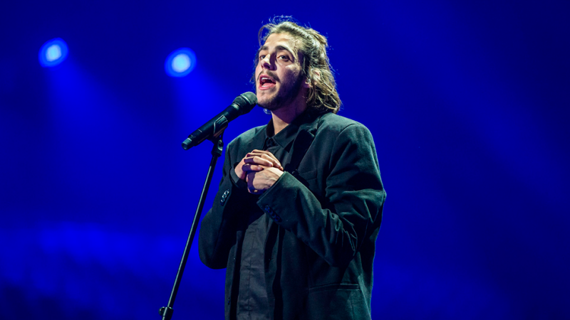 Eurovisin 2017 - Portugal: Salvador Sobral canta 'Amar pelos dois'