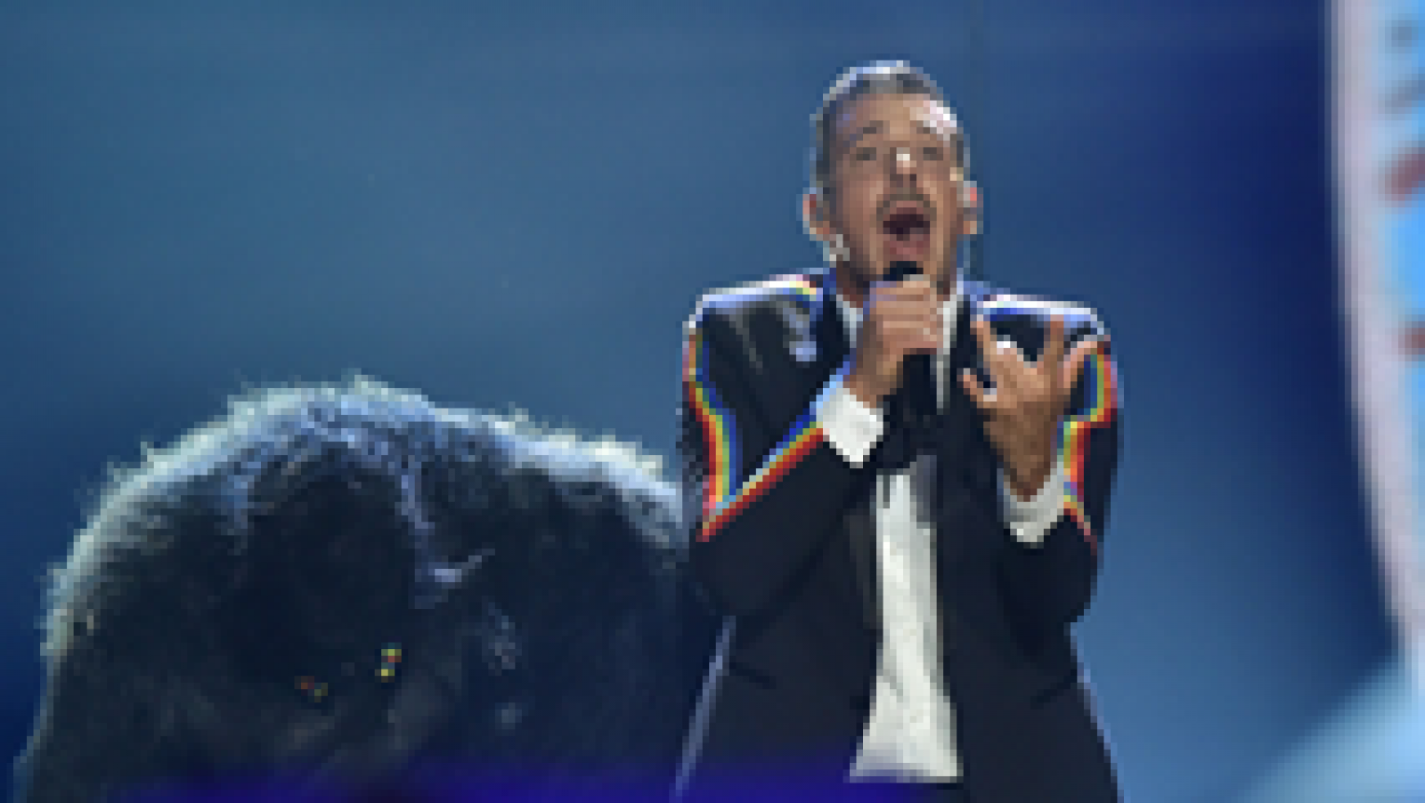 Eurovisión 2017 - Italia: Francesco Gabbini canta 'Occidentali's Karma'