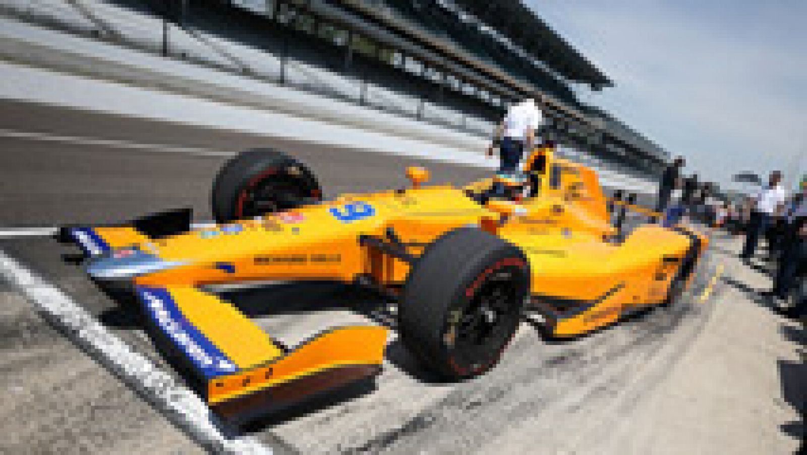 El piloto asturiano ha debutado en los entrenamientos libres de las 500 millas de Indianápolis a 0.5907 segundo sde Andretti, el más rápido de la sesión.