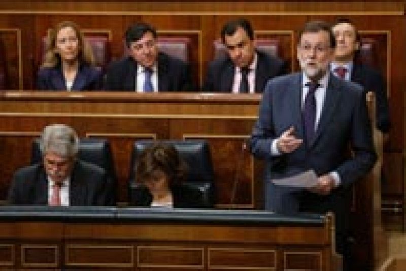 Rajoy reitera en el Congreso su apoyo al ministro de Justicia y a la cúpula fiscal