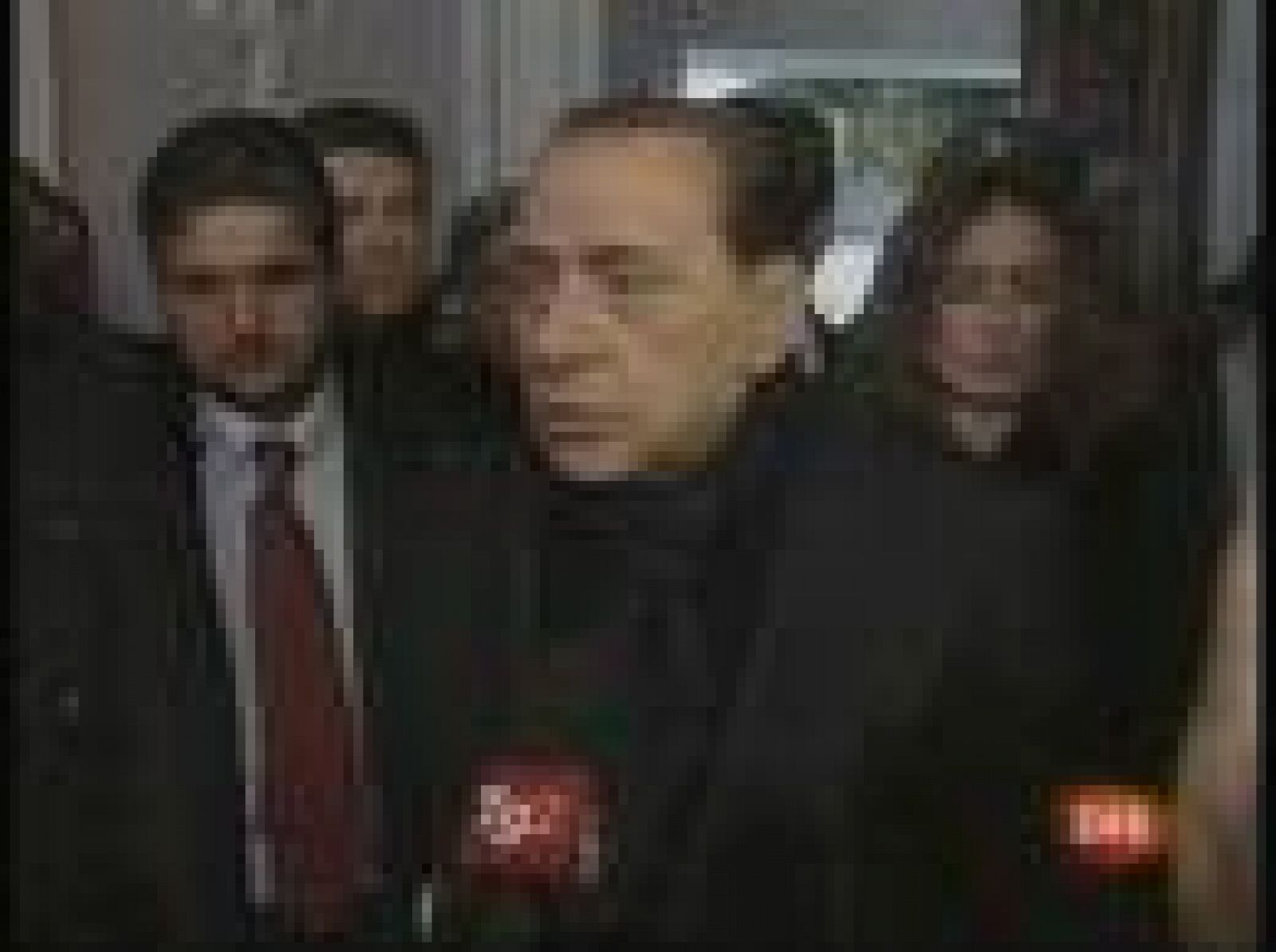  El padre de Eluana ha invitado al presidente italiano, Giorgio Napolitano, y al primer ministro Silvio Berlusconi a visitar a su hija en la clínica de Udine donde se encuentra ingresada para conocer de cerca su etado.