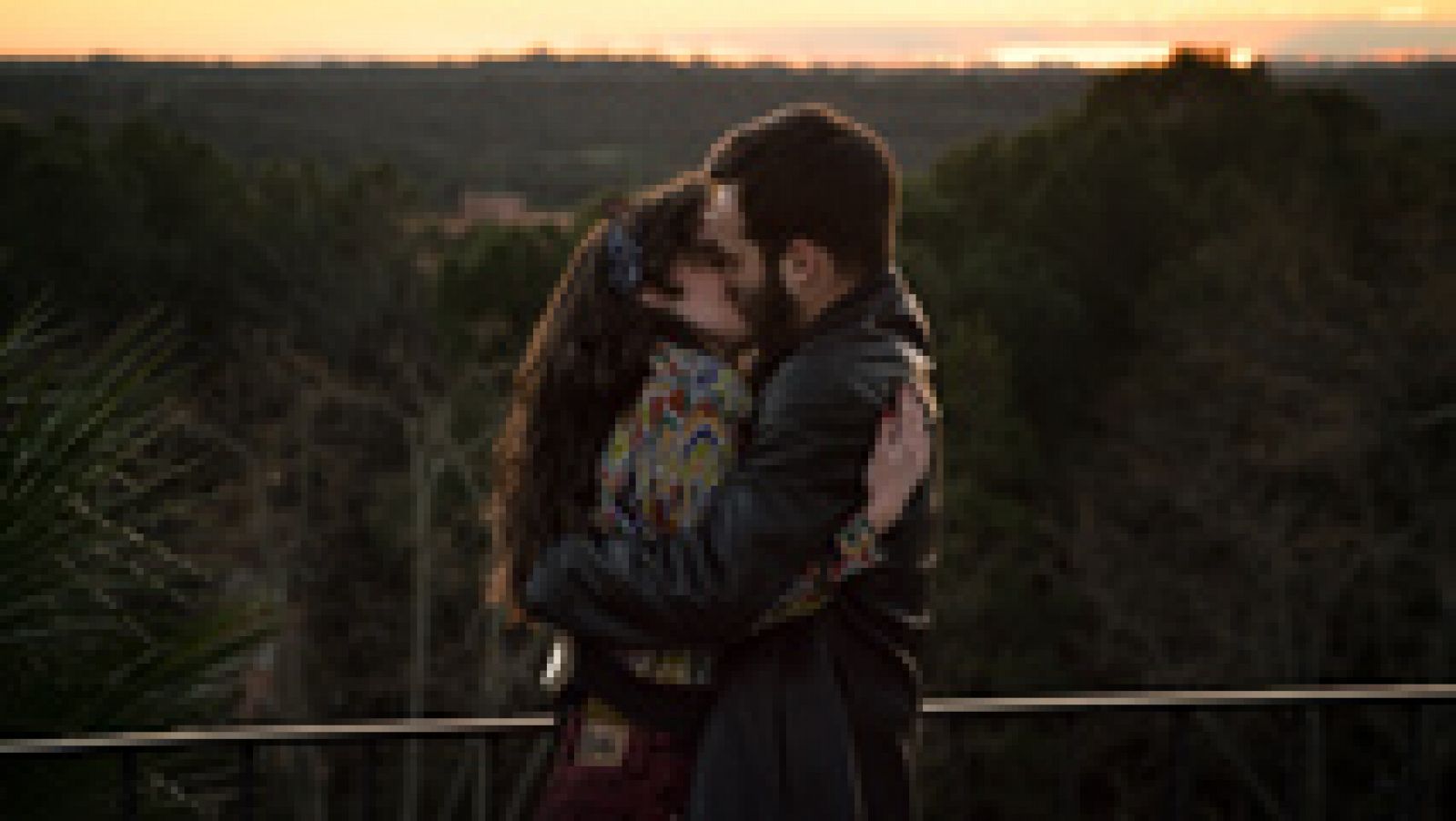 El esperado encuentro de Carlos y Karina en el Templo de Debod