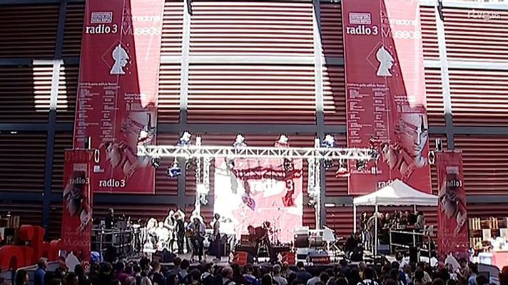 Telediario 1 - Música y selfies en el Día de los Museos