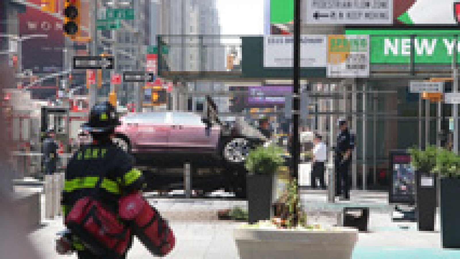 Telediario 1: Un atropello en la plaza de Times Square de Nueva York deja un muerto y varios heridos | RTVE Play