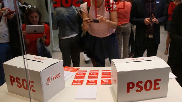 Telediario 1 - Los tres candidatos a dirigir el PSOE están de acuerdo en rechazar la moción de censura de Podemos