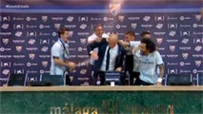 Zidane se lleva una sorpresa en la rueda de prensa