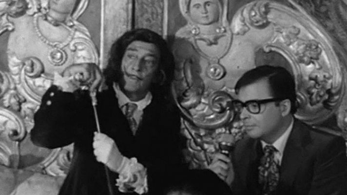 Ibáñez Serrador entrevista a Dalí (1970)