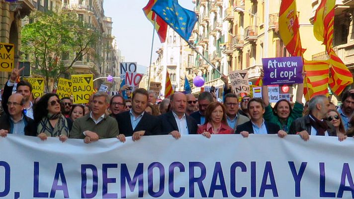 Telediario 1 - Los responsables de la Sociedad Civil Catalana critican que Puigdemont no acuda al Senado ni al Congreso a defender su plan soberanista