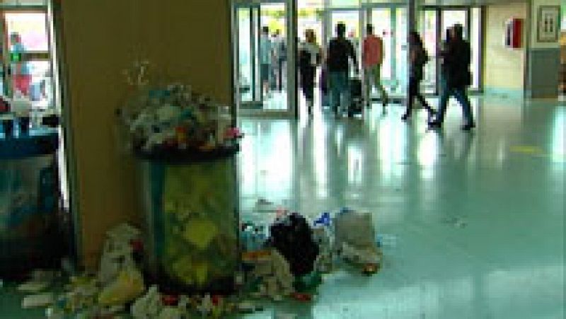 La huelga de los trabajadores de la limpieza en el aeropuerto de Ibiza podría obligar a cerrar las instalaciones