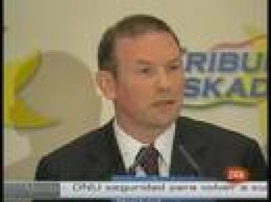  - Ibarretxe pide la disolución de ETA