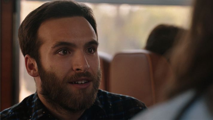 Cuéntame cómo pasó - Carlos se lanza y le pide matrimonio a Karina