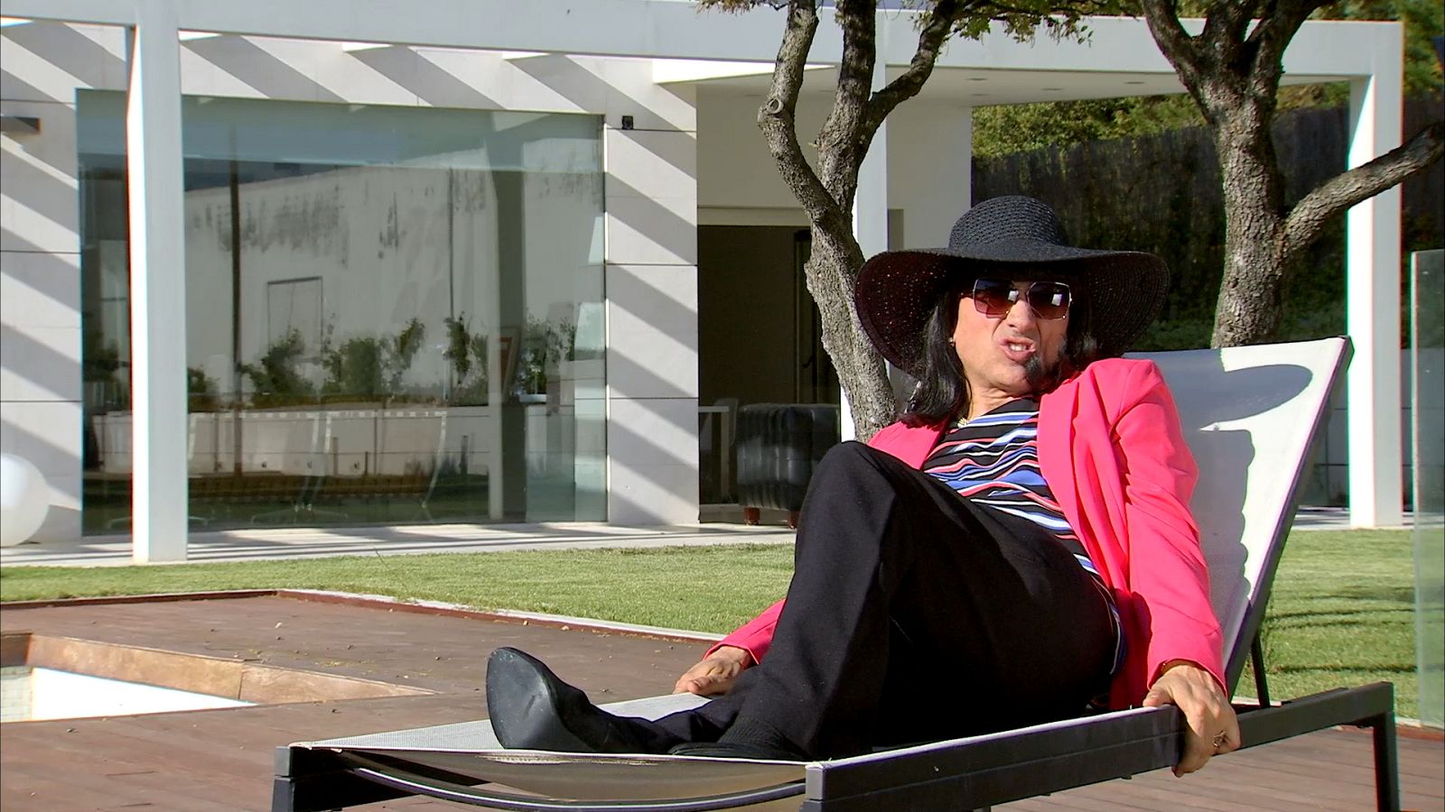 El Acabose - Banquero busca esposa