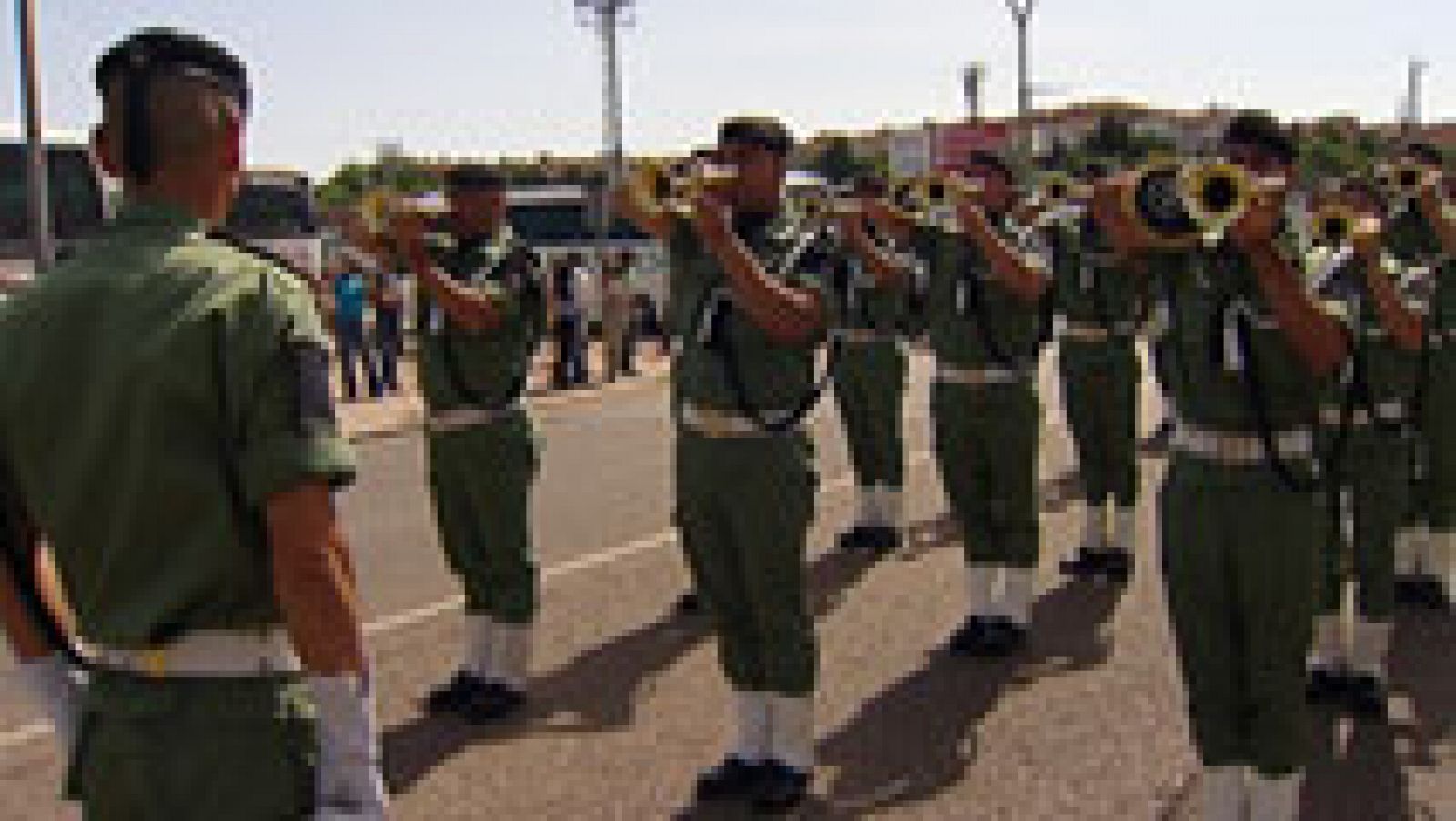 Preparativos al desfile del Día de las Fuerzas Armadas