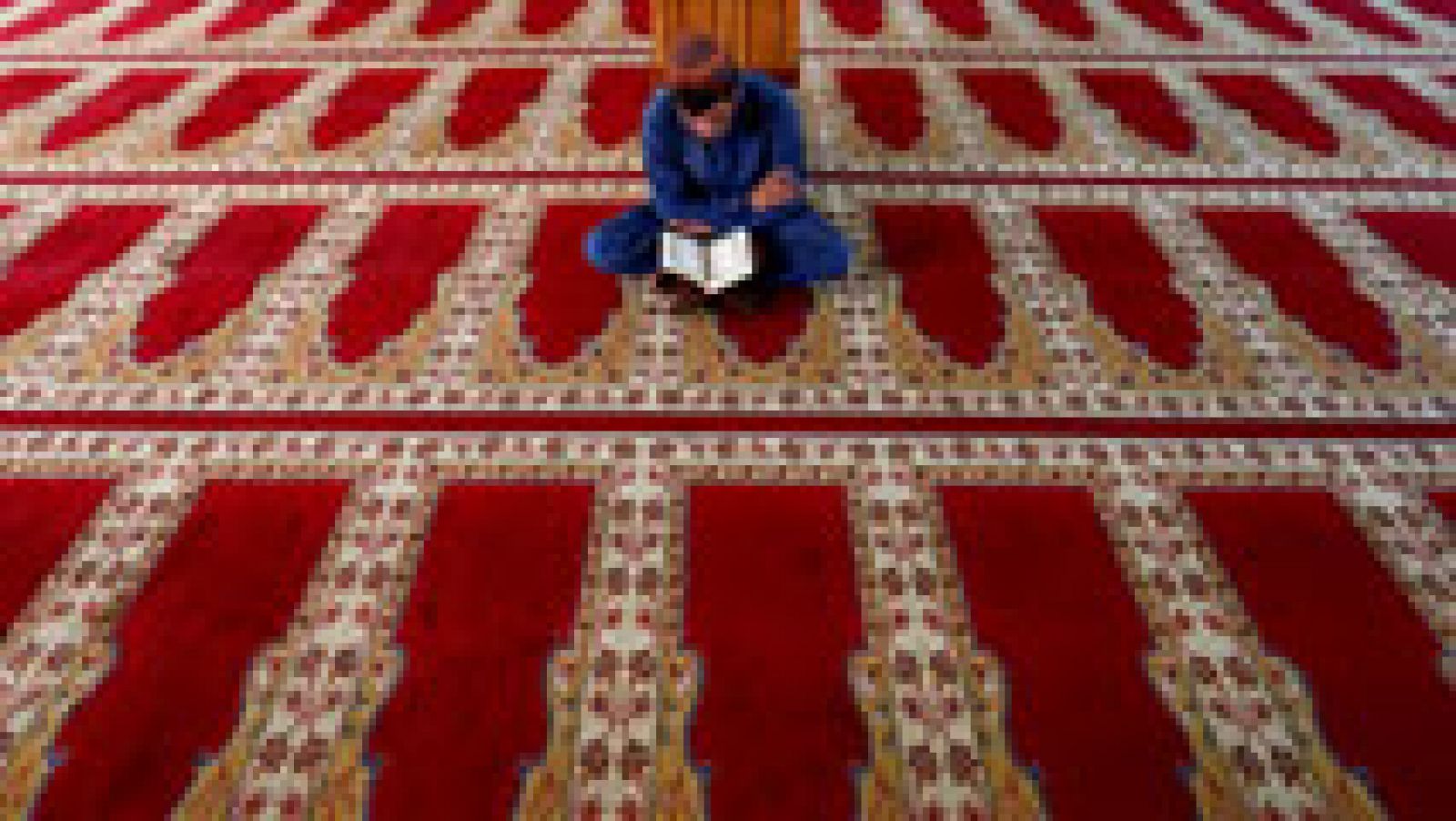 Telediario 1: Primera jornada de ayuno para los musulmanes en el mes de Ramadán | RTVE Play