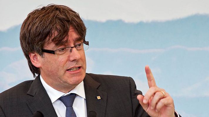  - Puigdemont convoca este lunes a los partidos favorables al referéndum