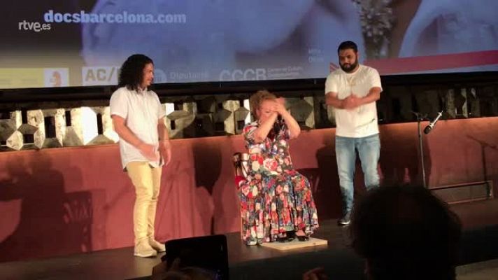 Actuació de La Chana en la cerimònia de cloenda del DocsBarcelona