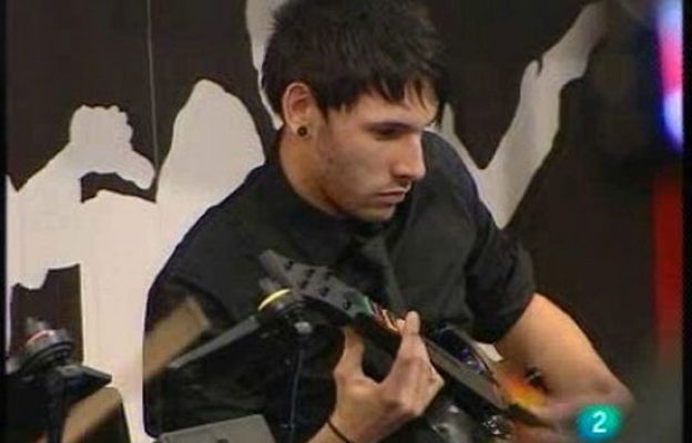 Zoom net - La final europea Guitar Hero