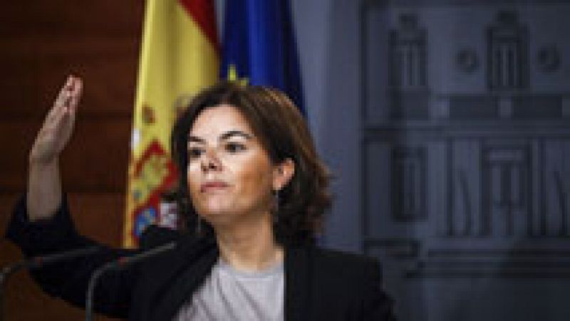 Sáenz de Santamaría insiste a Puigdemont: 'el referéndum independentista es innegociable'