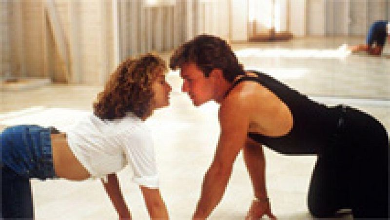 Una película independiente que acabó convirtiéndose en todo un fenómeno. 'Dirty Dancing' se rodó con 6 millones de dólares y recaudó más de doscientos