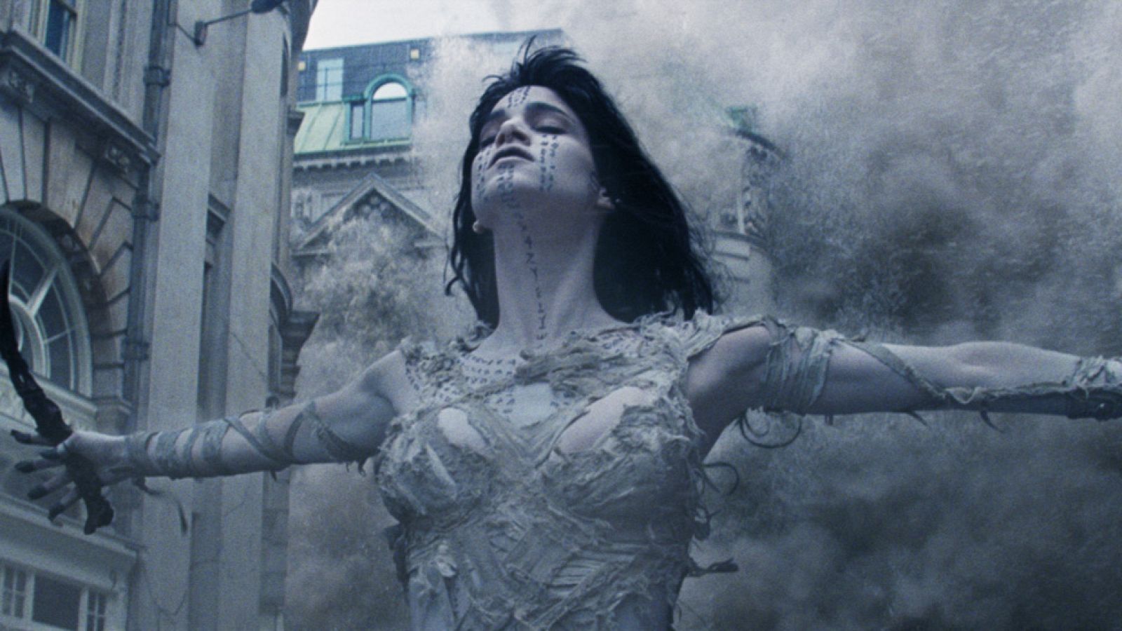 Universal actualiza sus clásicos de terror con 'La momia' | Ver