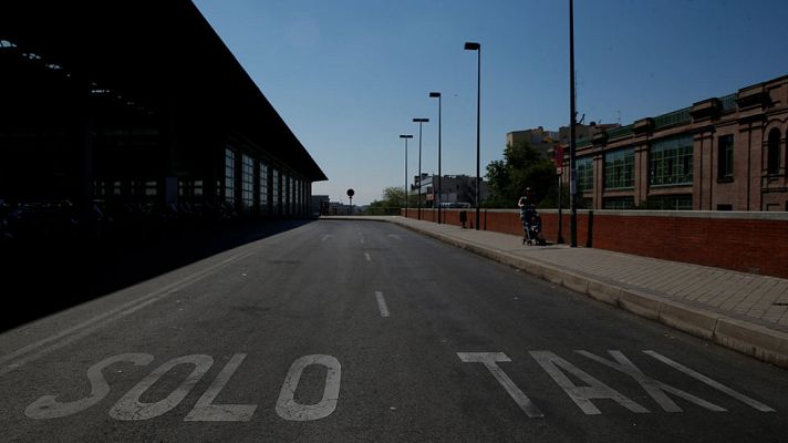 Telediario 1 - Paros en el sector del taxi contra la "competencia desleal" de Uber y Cabify