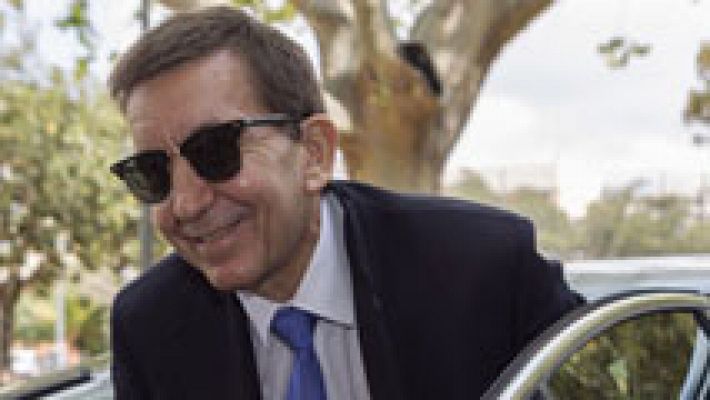 Telediario 1 - Moix dice no tener "apego" al cargo y hablará con Maza sobre la sociedad de Panamá