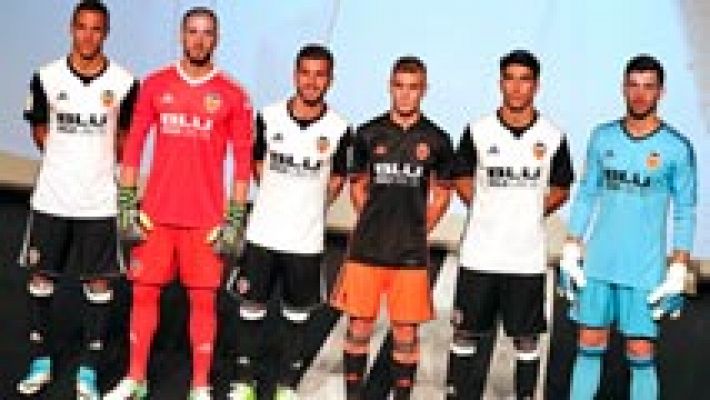 El Valencia presenta su nueva camiseta