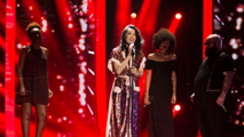 Fantastic Duo - Beatriz Luego interpreta en directo su tema "Ms que suerte"