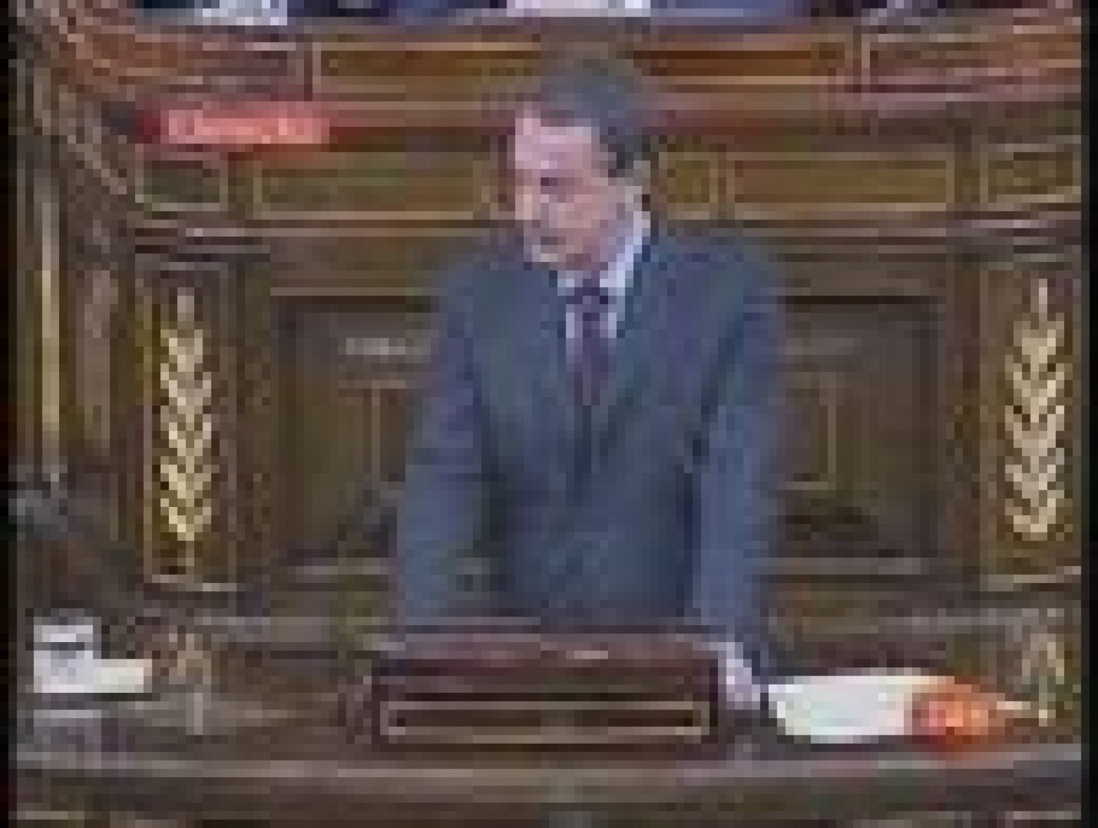 Zapatero anuncia una reducción del gasto público de 1.500 millones de euros | Ver