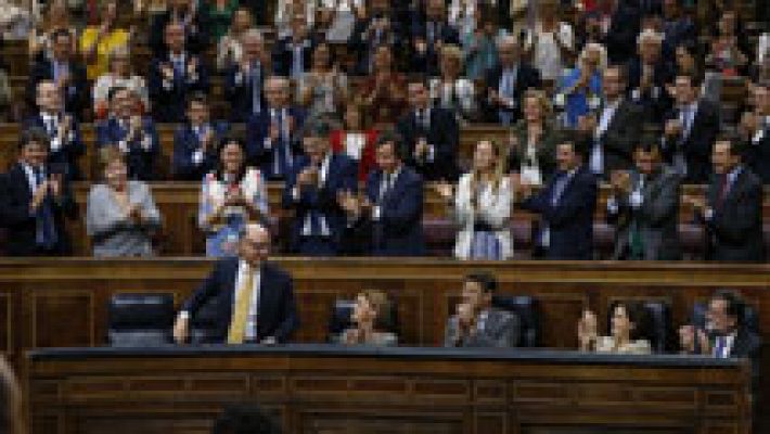 Telediario 1 - El Gobierno salva el escollo de los presupuestos en el Congreso de los Diputados