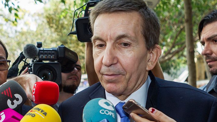 Informativo 24h - Manuel Moix dimite como fiscal jefe Anticorrupción tras el escándalo de su sociedad en Panamá