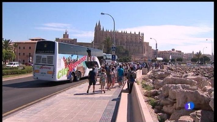 Informatiu Balear - Tres noves parades per descongestionar Palma de creueristes
