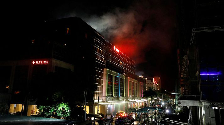 Telediario 1 - Tiroteo en un complejo hotelero de Manila
