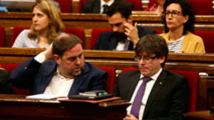 Telediario 1 - El referéndum debe hacerse de acuerdo a la Constitución