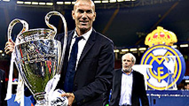 El entrenador del Real Madrid, Zin�dine Zidane, confes� que era un  "d�a hist�rico para todos los madridistas" por la consecuci�n de la  Liga de Campeones por segundo a�o consecutivo y por haber firmado un  doblete casi 60 a�os despu�s.