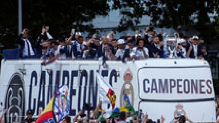 La plantilla madridista celebró la Duodécima en la Comunidad y el Ayuntamiento